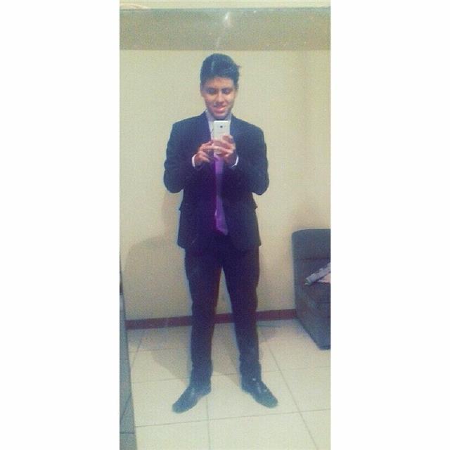 Soy joven de 21 años universitario que estudió ciencias de la comunicación. también llevaba mucha matemáticas. por lo tanto, me ofrezco no solo a enseñar matemáticas nivel básico de colegio. si no que también, me ofrezco para enseñar lengua, tips para hab