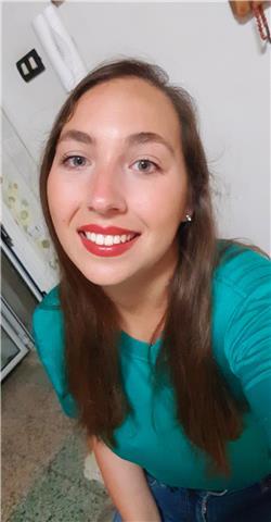 Ragazza di 24 anni diplomata al liceo linguistico e proseguito con studi al college di Edimburgo per 2 anni. Ora sono assistente di volo per un'importante compagnia aerea britannica. Offro ripetizioni di Inglese e Spagnolo e aiuto compiti. Ho esperienza c