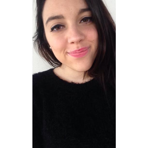 Laureanda in business & management impartisce lezioni di inglese a ragazzi di medie e superiori