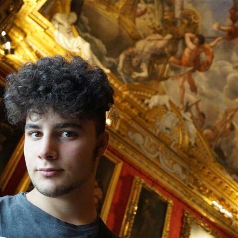 Studente del 4° Scientifico, faccio ripetizioni a studenti delle superiori