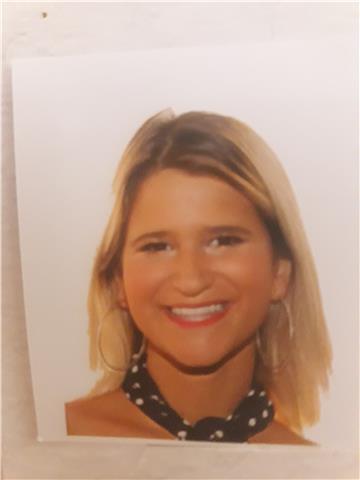 Graduada en trabajo social. bachillerato de letras imparto clases particulares a niños de primaria en todo tipo de materia. con experiencia en clases de apoyo