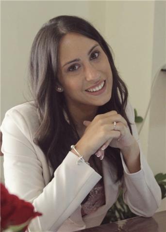 Laureata in giurisprudenza a pieni voti e attualmente praticante avvocato presso uno studio legale penale