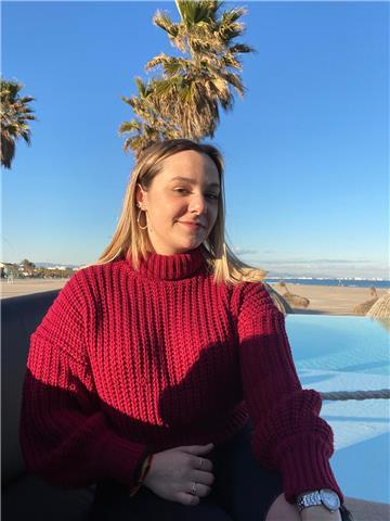 Estudiante de laboratorio ofrece dar clases particulares hasta 4 de la eso