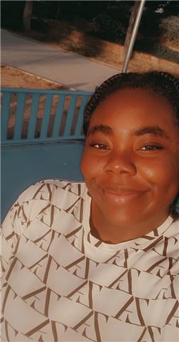 Soy estudiante de 2° de bachillerato. ofrezco clases de apoyo para varias asignaturas para estudiantes de la eso o estudiantes de primaria