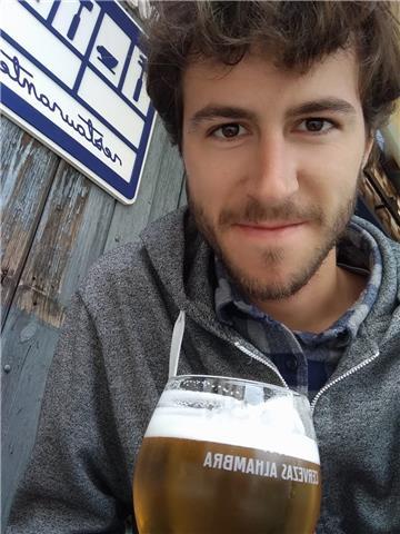 Profesor de guitarra para niños y adultos online y presencial