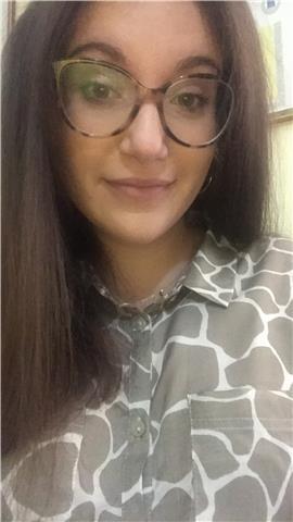 Soy una persona muy paciente y dedicada. Tengo experiencia en clases particulares desde hace 5 años. Mi formación es ingeniería superior industrial y me encanta la enseñanza