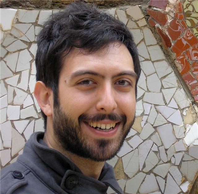 Docente di filosofia e storia, pianista e improvvisatore: offro lezioni di approfondimento, ripetizioni, attività di aiuto-compiti nelle discipline umanistiche e lezioni di avviamento alla pratica musicale online o in presenza