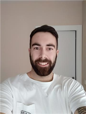 Clases particulares de geografía, historia e historia del arte aunque también puedo complementar asignaturas como lengua y literatura o filosofía