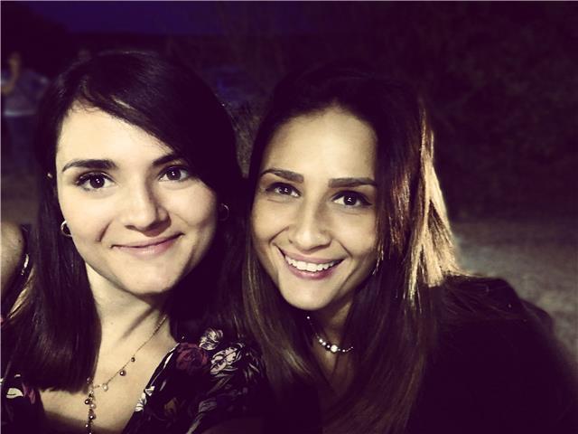 Laureata in scienze del farmaco impartisce ripetizioni a ragazzi delle scuole medie e superiori is