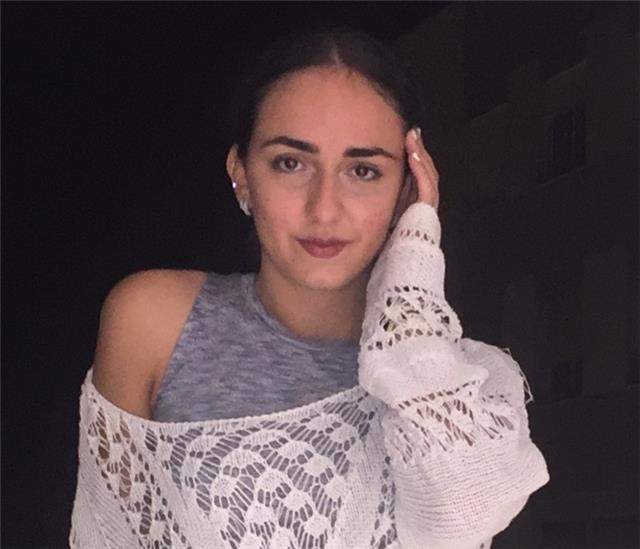 Doy clases a un chico de bachillerato social y hacemos repaso de todas las asignaturas que hace: catalán, español, inglés, matemáticas y economía