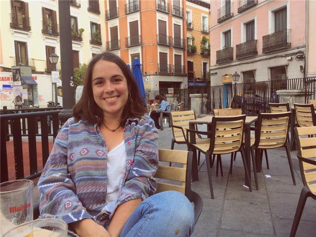 Alternative and funny Spanish classes