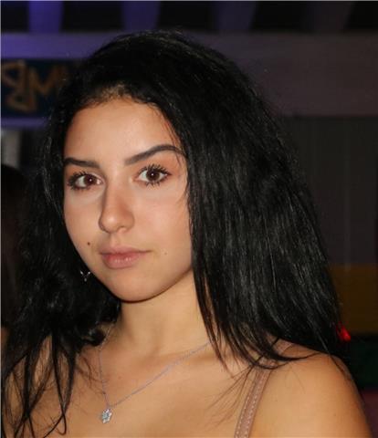 Ragazza bilingue offre ripetizioni di spagnolo online a ragazzi o adulti