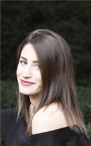 Studentesse laureanda in lingue straniere moderne offre ripetizioni in Italiano, Spagnolo ed Inglese. Sono disponibile anche per le letterature ed eventualmente per altre materie scolastiche (contattarmi per informazioni)