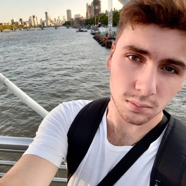 Profesor de matemáticas y fisica con conocimientos de eso y bachillerato