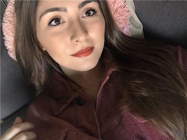 Estudié periodismo en la uv, y me gustaría dar clases a niños