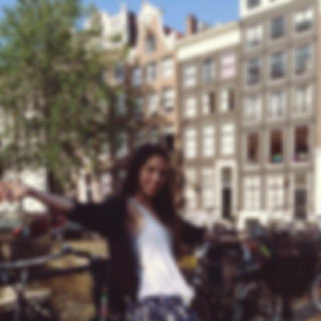 Doy clases particulares de inglés para niños y adultos a un precio económico (actualmente online). doctorado en lingüística inglesa. hoy 12 !