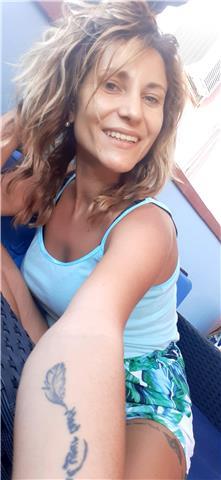 Ragazza con esperienza di Lingua Inglese livello eccellente , tramite all'esecuzione di corsi e dopo aver vissuto 2 anni a Londra, è disposta a dare lezioni private a patti e provincia