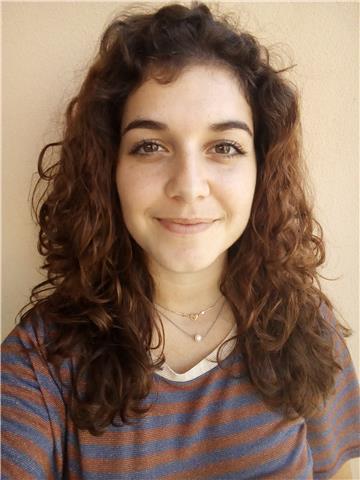 Laureata in Scienze Internazionali e Diplomatiche propone lezioni di Inglese, Tedesco e aiuto compiti