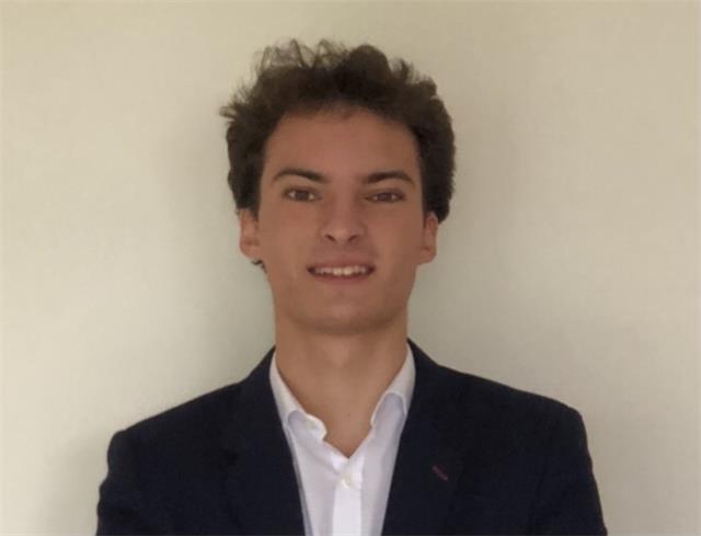 Professeur de Mathématiques pour tout niveau jusqu'en école