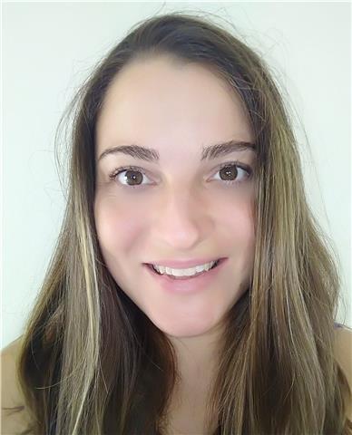 Insegnante laureata in Scienze naturali e Biologia marina, impartisce lezioni private per ragazzi delle scuole secondarie di I e II grado