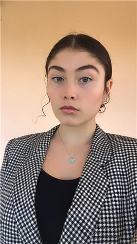 Studentessa quinto anno liceo scientifico offre ripetizioni a ragazzi delle scuole primarie e secondarie di primo grado