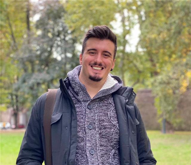 Studente universitario di servizio sociale offre ripetizioni per elementari e medie in italiano, matematica, scienze, inglese e latino