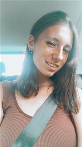 Puedo dar clase de filosofía e inglés a nivel de e.s.o. y bachillerato; francés, lengua castellana y lingua galega a nivel de e.s.o., y todas las asignaturas a nivel de primaria