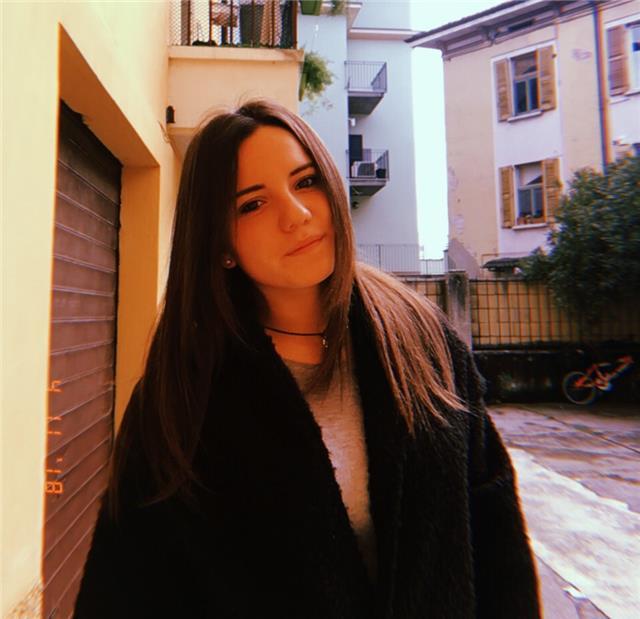 Studentessa seconda liceo