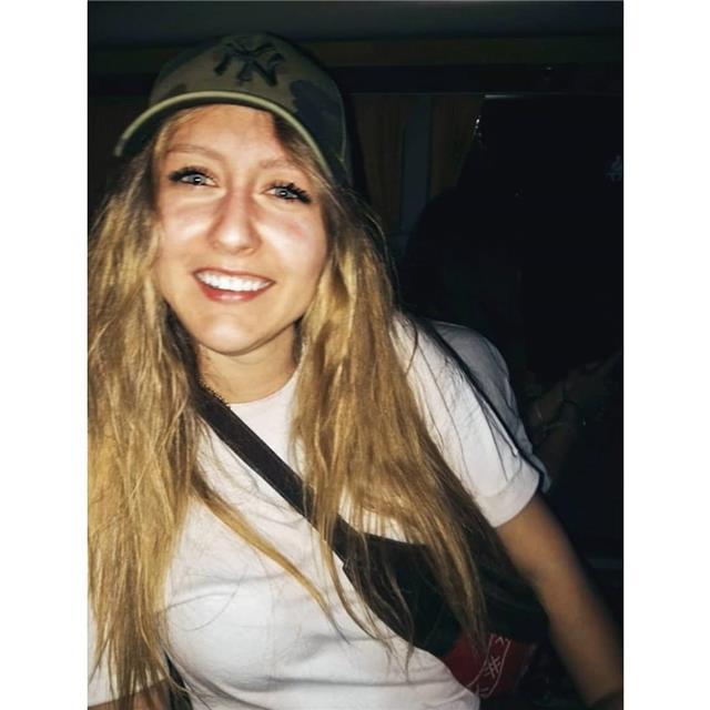 Apoyo general y las necesidades del alumno.
específico, matemáticas, fisica..

actualmente me estoy formando en obra civil