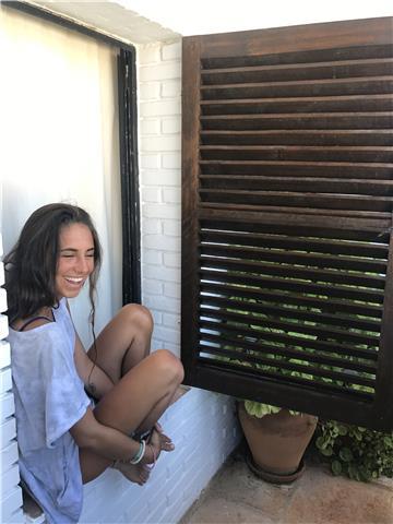 Doy clases particulares de francés a nivel alto, inglés, biología, natación