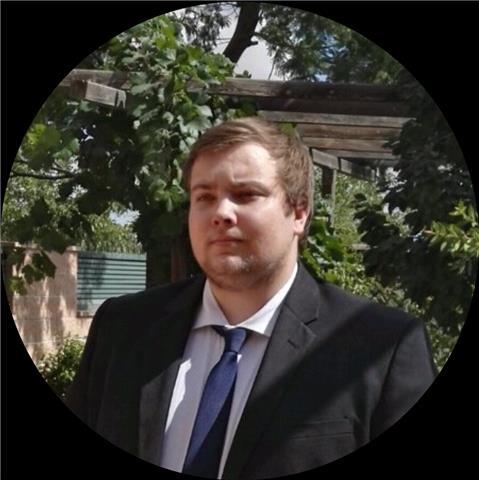 Psicólogo trilingüe con experiencia en clases on-line, presenciales e in-company