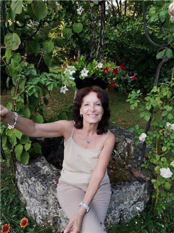 Profesora de francés nativa de París da clases particulares en Valencia