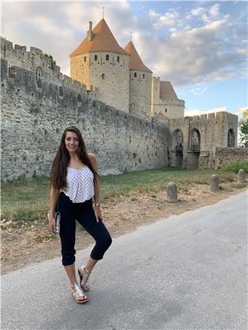 Maestra de inglés con nivel de inglés de c2 recién llegada de vivir fuera durante 4 años se ofrece a dar clases de inglés