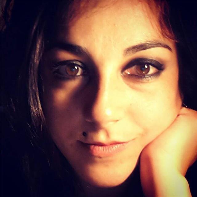 Profesora de italiano por la Universidad de Perugia (Italia)