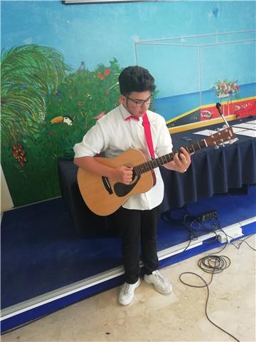 Lezioni base di chitarra acustica