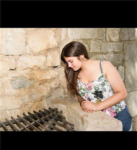 Doy classes de hostoria para ayudar a los niños de primària y secundària