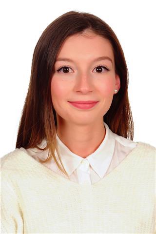 Graduada en bioquímica imparte clases particulares de bioquímica y biología hasta nivel universitario