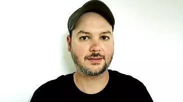 Músico - teclista, con más de 25 años de experiencia