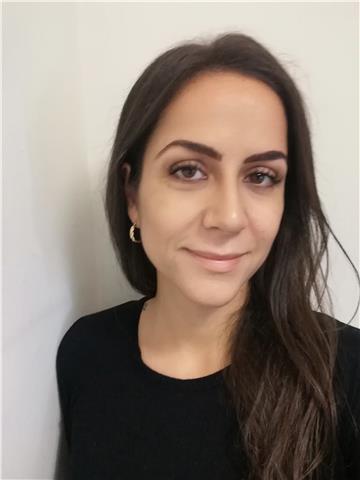 Sono Sara, laureata in Scienze e Tecniche Psicologiche e sto per concludere la Magistrale in Psicologia Clinica. Impartisco ripetizioni per materie umanistiche