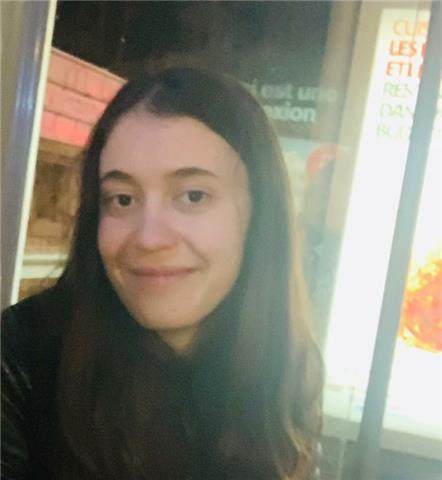 Ex studentessa di liceo linguistico, laureanda in scienze politiche offre ripetizioni di lingua inglese,francese e spagnola per alunni* di elementari, medie e superiori a Bologna