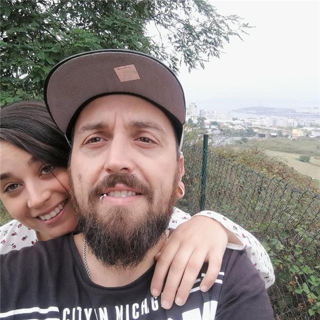 Licenciada en filología y magisterio. con experiencia en la enseñanza en academias y colegios privados