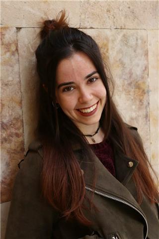 Se ofrecen clases particulares de Inglés, Biología, Química, Matemáticas y similares (hasta bachillerato)