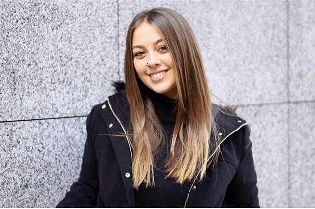 Estudiante universitaria de gestión de negocio en la upv/ehu. ofrezo dar clases desde primaria hasta la bachillerado (sociales)