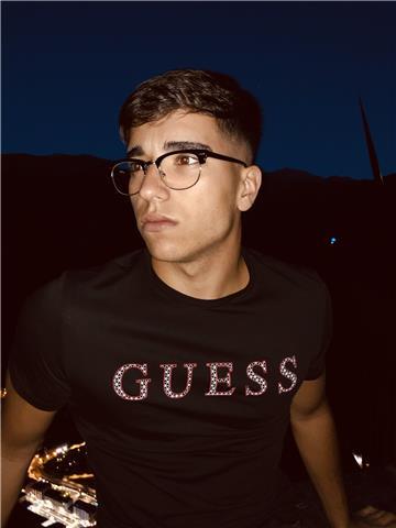 Estudiante de ingenieria da classes particulares de nivel primaria, eso i batxillerato