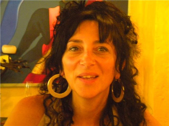 Laureata in lingue e letterarure straniere