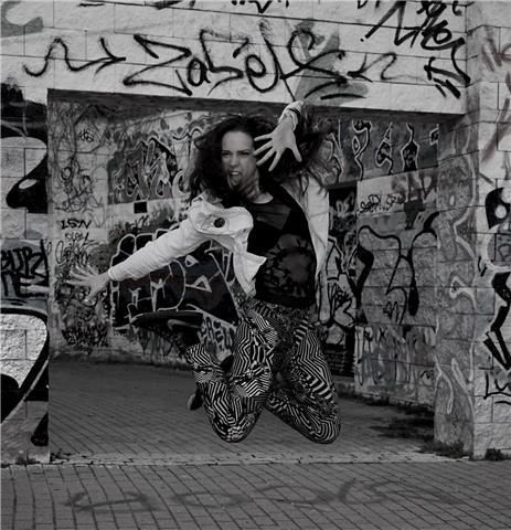 Clases online de danza urbana. todos lo niveles y edades. clases sábados a medio día para iniciar grupo