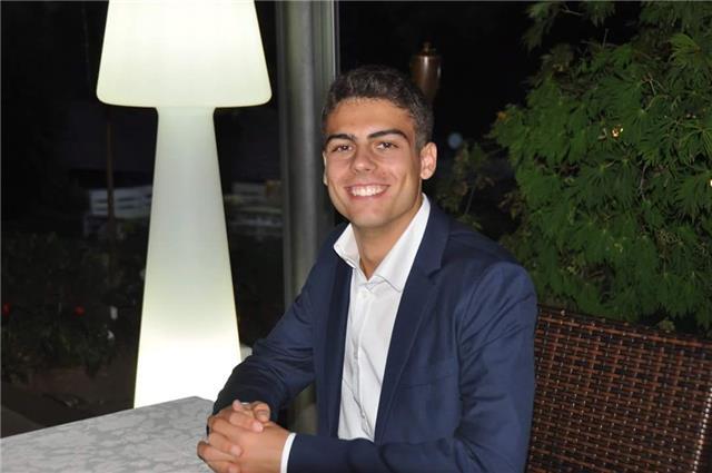 Studente Universitario per ripetizioni in Storia