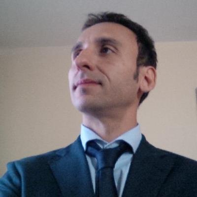 Laureato in Ingegneria Informatica con la passione per la matematica