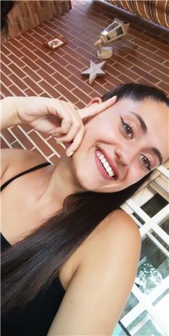 Estudiante con dos titulaciones de inglés avanzado, ofrezco a enseñar gramática y vocabulario