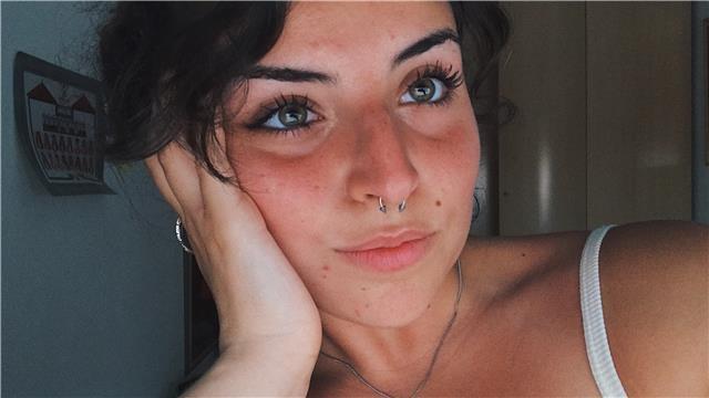 Ofrezco clases particulares de asignaturas de ciencias de la salud, matemáticas e inglés(b2)